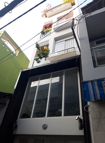 Nhà Hẽm Lạc Long Quân (4.2x10m) 1 trệt, 3 lầu, P. 9, Q. Tân Bình. Giá: 4.5 tỷ