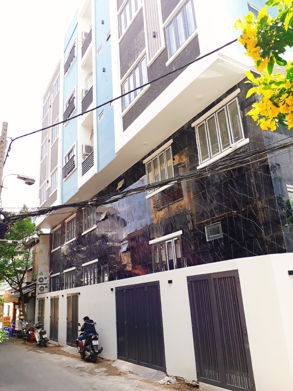 Chính chủ cần Bán Biệt Thự MT Hồ Biểu Chánh, P11, Q.PN  DT: 12 x 17,7m,  1 Trệt , 1 lầu 4 PN 52 tỷ