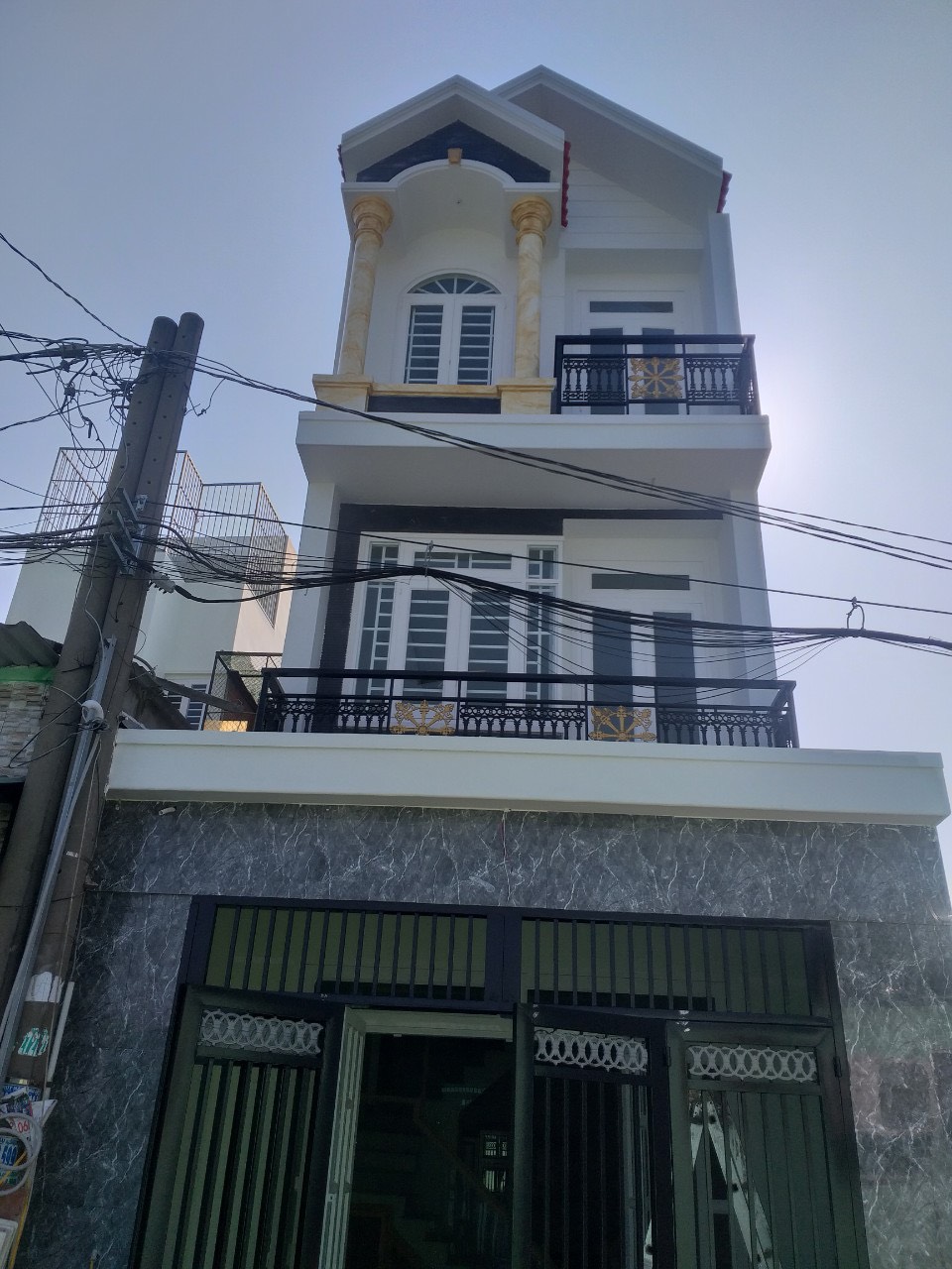 Bán gấp căn nhà 1 sec đường Nguyễn Thị Tú, 4x9m, 2 lầu giá bán 1.8 tỷ