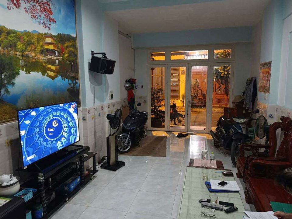 Bán Nhà Sát Sân Bay Tân Sơn Nhất, DTXD60m2, Nhà 1 Đời Chủ 