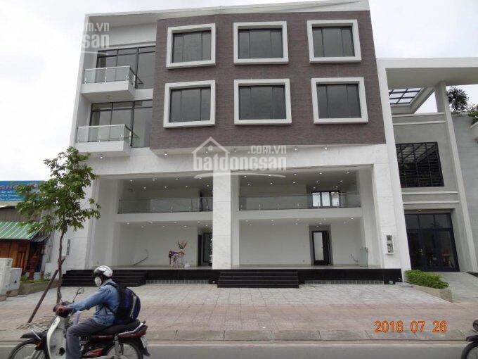 Bán nhà góc 2 MT Võ Văn Tần gần Cao Thắng, p4, q3, DT 6m x 11m, 3 lầu, TN 80tr/th, 35.9 tỷ TL