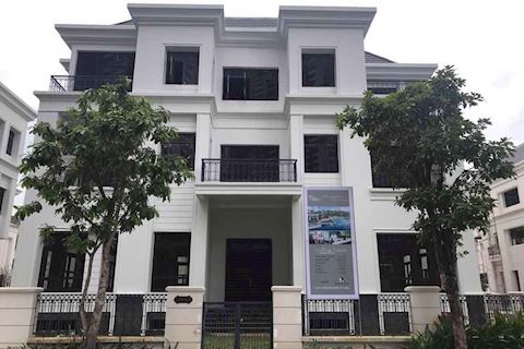 Bán nhà mặt tiền Nguyễn Hiền, Phường 4, Quận 3. DT 6x17m. Giá 17 tỷ