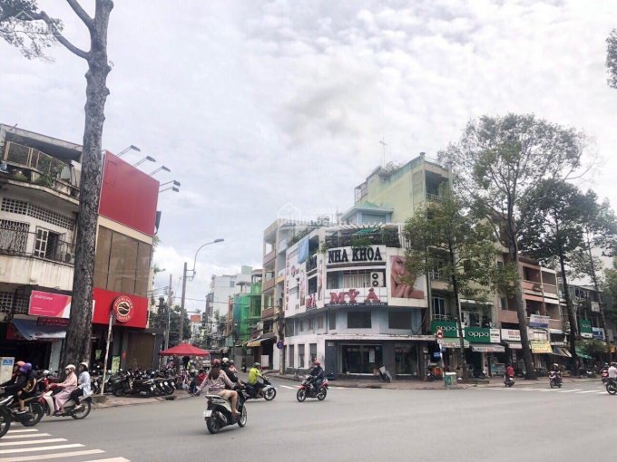 Bán nhà 2 mặt tiền Trần Bình Trọng, 4x14m, góc Nguyễn Trãi, giá đầu tư chỉ 16 tỷ hơn 