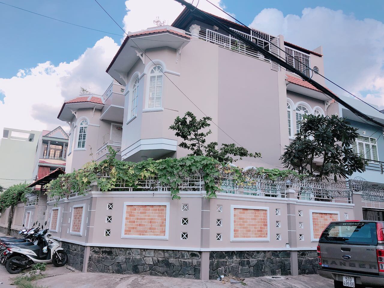Chính chủ cần bán nhà biệt thự đường Nguyễn Trọng Tuyển 