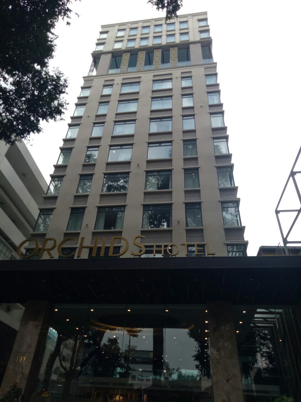 BÁN NHÀ MT TRẦN HƯNG ĐAO, P. NGUYỄN CƯ TRINH, Q.1, DT: 8X18M, 5 LẦU, GIÁ: 88 TỶ.