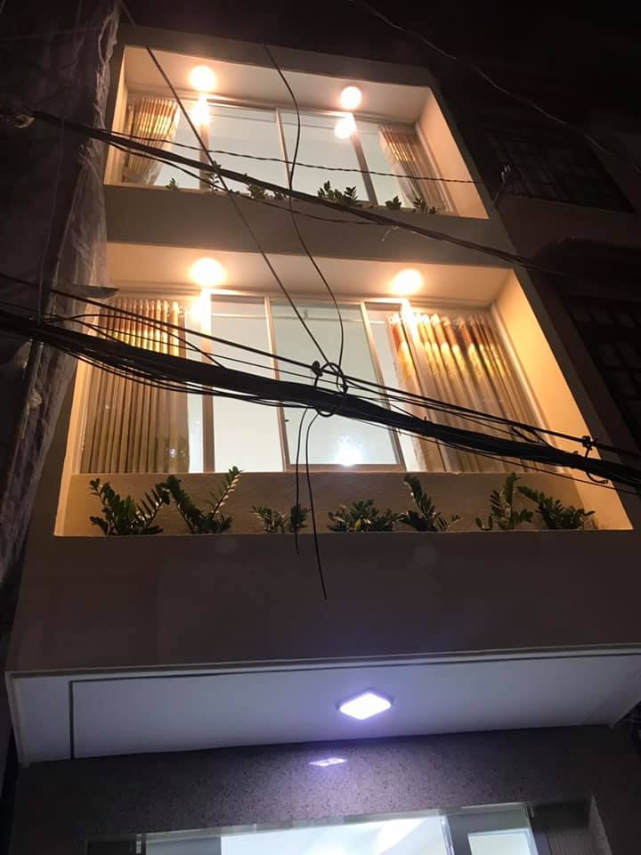 Bán Nhà Phường 11 Phú Nhuận 72m2, 3 tầng Huỳnh Văn Bánh giá tốt 11.5 tỷ