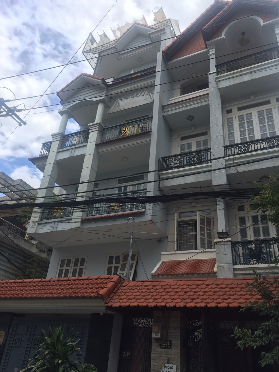Cần bán nhà 5 tầng đường Phạm Văn Hai, Tân Bình. DT: 3.8x17m, giá chỉ 9.3 tỷ