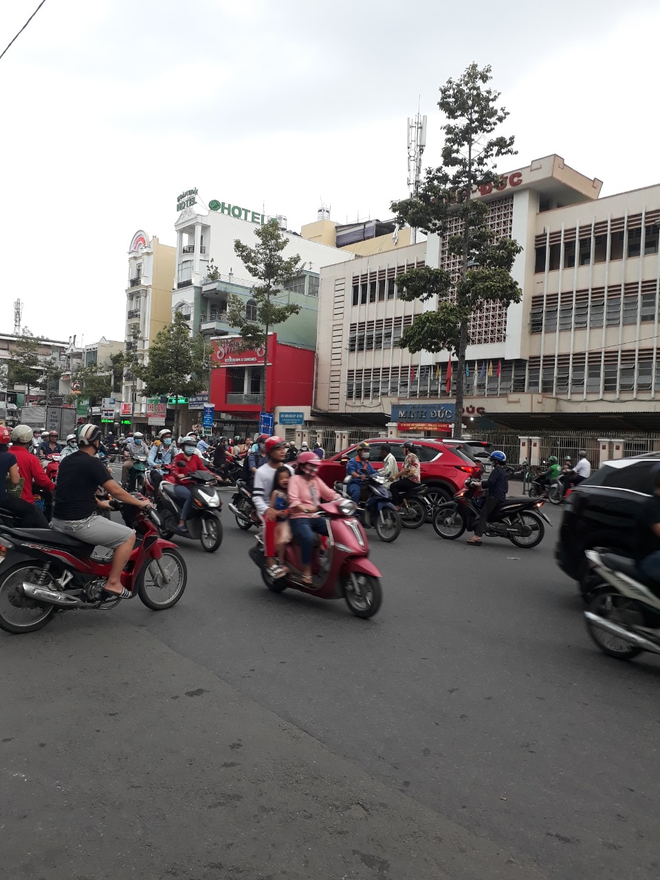Cần tiền kinh doanh diệp tết nên bán gấp nhà mặt tiền nguyễn duy dương q.10d Dt 3.2 x18.8m giá 12.3 tỷ