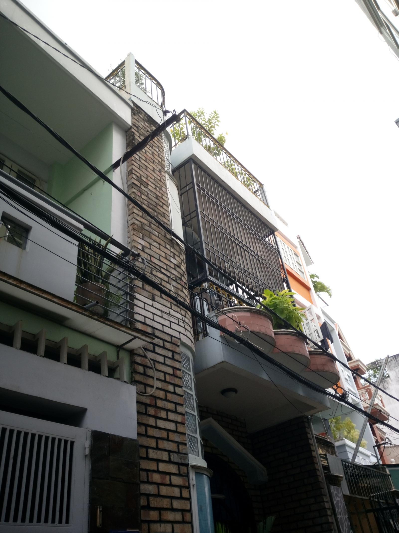 Bán nhà HXH Phạm Văn Chiêu, P9, GV, DT: 4.5x16 M (CN: 72 m2), 2 lầu, giá: 5,5 tỷ