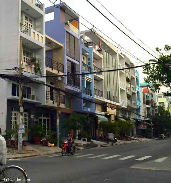 Bán nhà mặt tiền đường Trần Văn Kiểu, kdc Bình Phú 2, p.10, quận 6, dt 4x19m