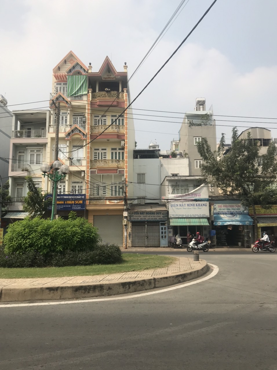 Bán nhà Mặt tiền  Đường Tân Sơn, Phường 15, Quận Tân Bình . DT: 4x15m, 11.5tỷ TL  LH:0903322257