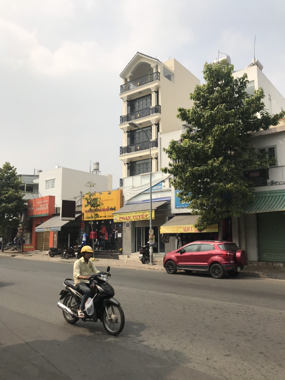 Bán nhà mặt phố tại Đường Tân Sơn, Phường 15, Tân Bình, Tp.HCM diện tích 136.5m2  giá 20.8 Tỷ