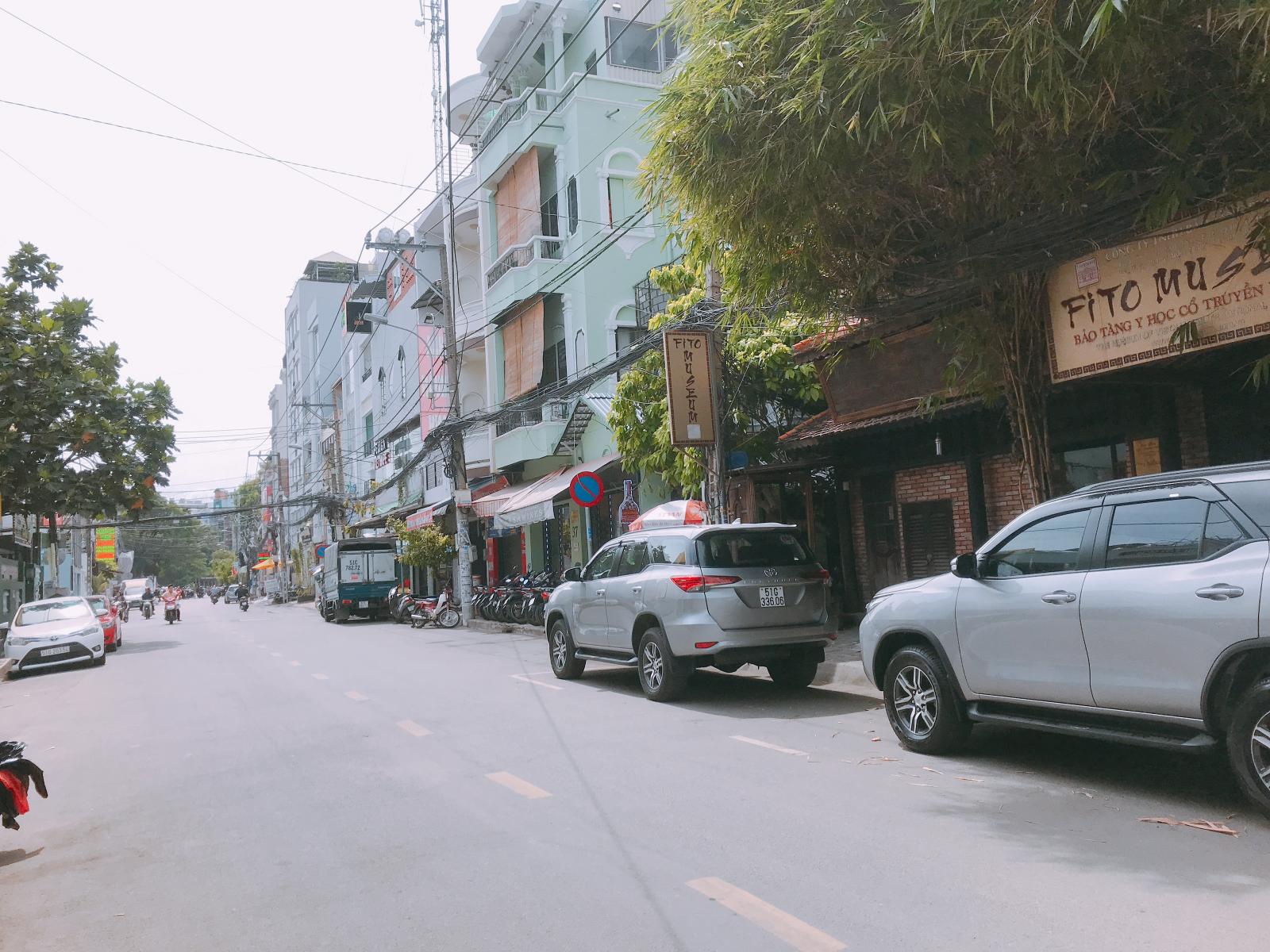 Bán nhà mặt tiền Hải Thượng Lãn Ông Q. 5, DTCN: 4 x 26m2. 2 lầu (GPXD tặng hầm - 5 lầu)