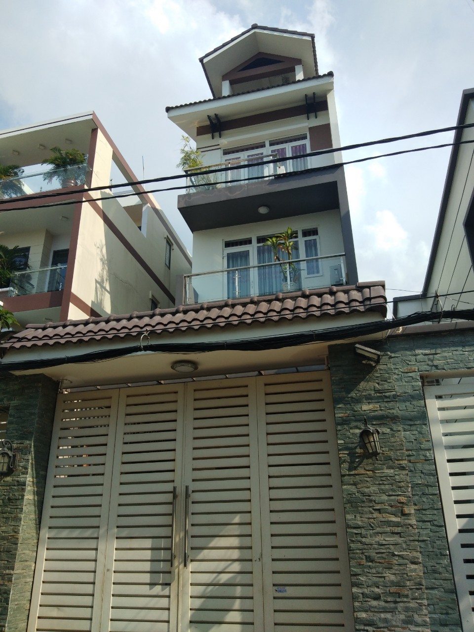 Bán nhà riêng tại Đường Nguyễn Văn Công GV.Giá: 11.5 tỷ Diện tích:4,5m x 22m
