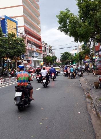 Nhà MT Trương Công Định P 14 Q.Tân Bình (4 x15.5),62m2  4Lâu ST Giá: 12.5 Tỷ
