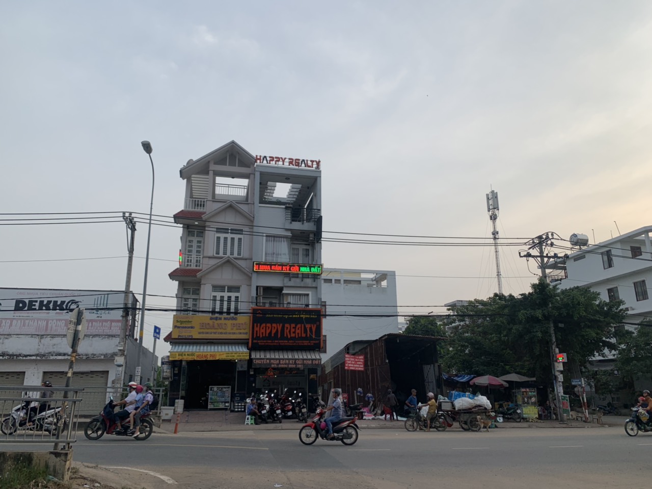 Bán nhà mặt tiền Nguyễn Duy Trinh quận 9 giá tốt, Lh: 0932.049.322