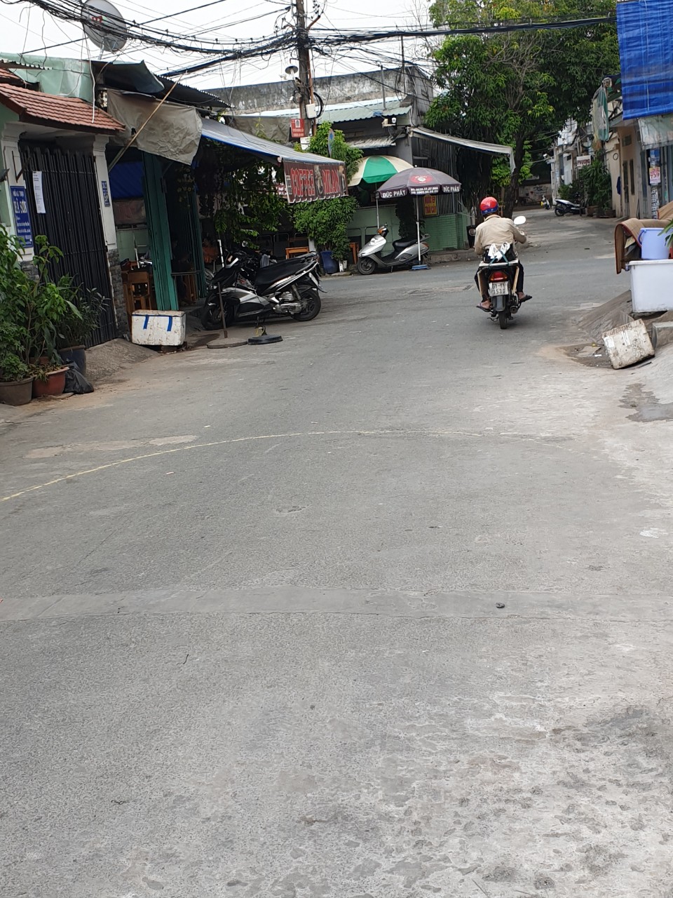 Bán nhà ngay chợ Hạnh ThôngTây, Quang Trung P.11, GV, DT:72m2 giá 9 tỷ