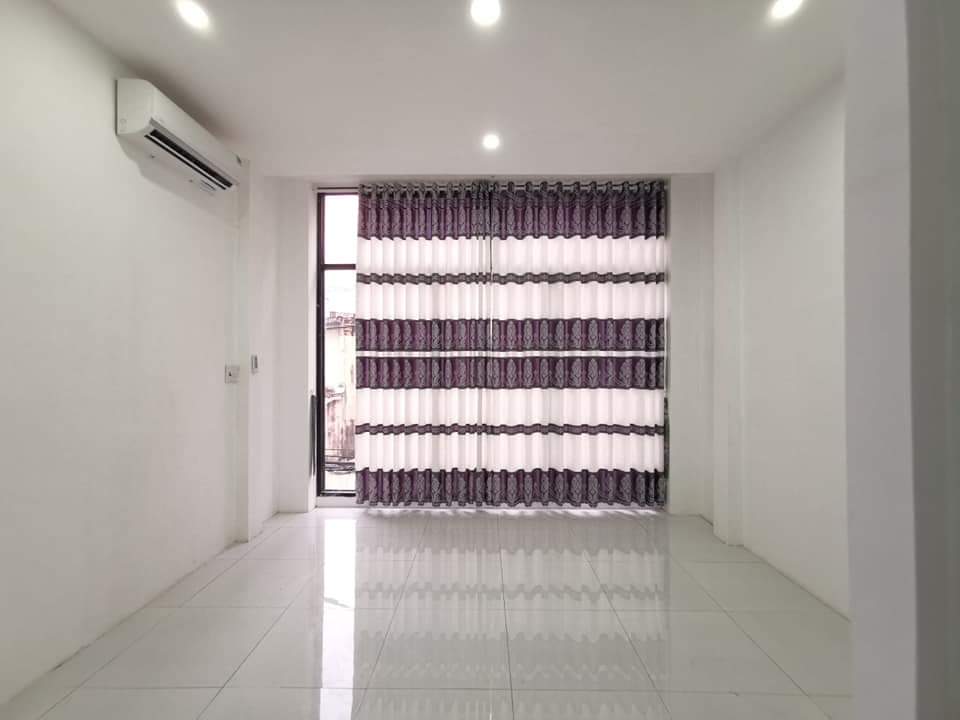 Chính chủ bán nhà HXH Bình Thạnh, DT gần 30m2, tặng nội thất xịn giá chỉ 2.7 Tỷ. LH: 0906325069
