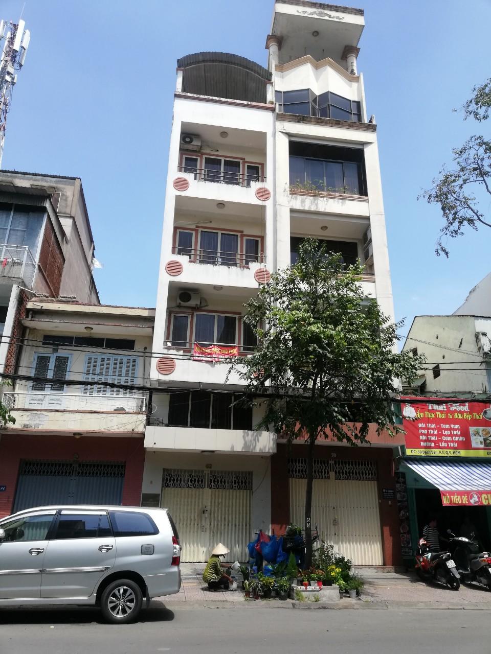 Bán nhà mặt tiền 144A đường Vĩnh Hội, P.4, Quận 4, 4.5x20m, giá 18 tỷ