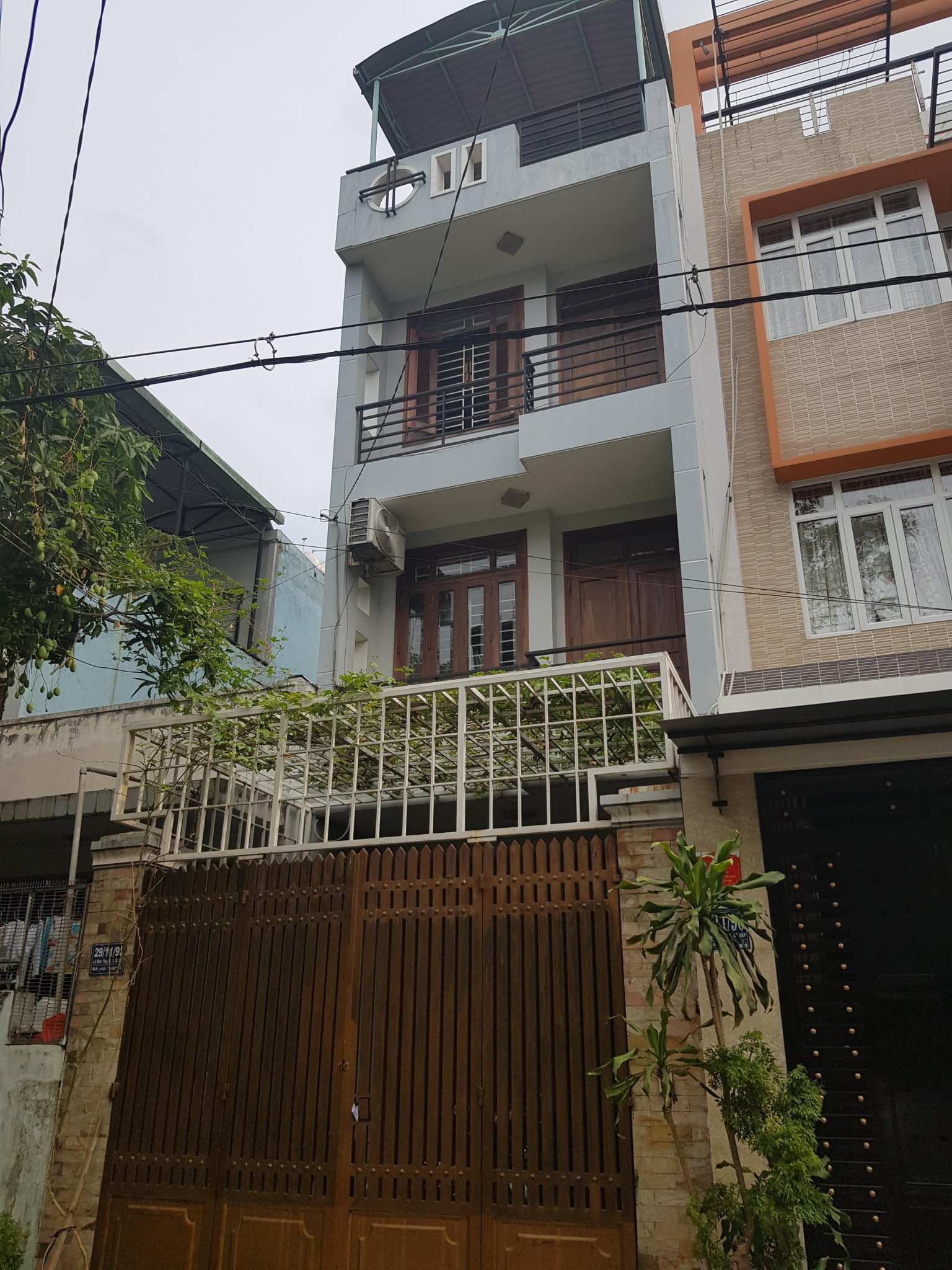 Bán nhà MT hẻm đường Quang Trung, DT: 4x17m, 3 lầu, giá 9.2 tỷ