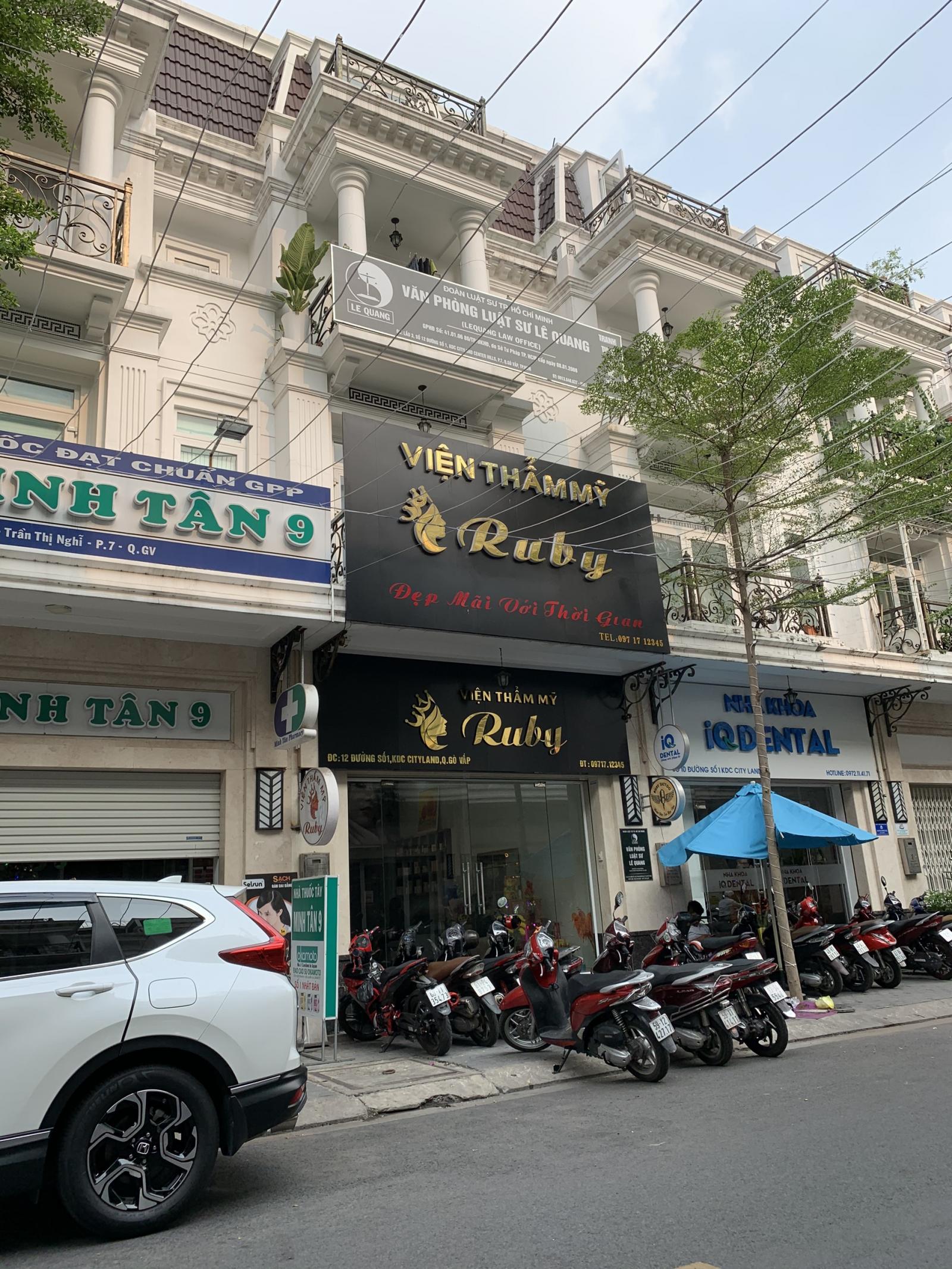 Mặt tiền Cityland Center hills, dt 5x20m, hoàn thiện full nội thất cao cấp, 4 tầng . lh 0911507839