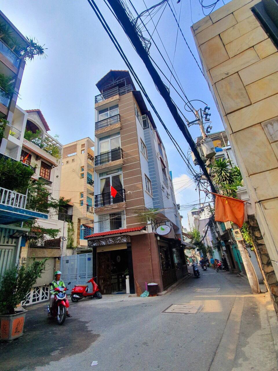 Bán villa khu 284 Nguyễn Trọng Tuyển, Phú Nhuận, 8x20m, 3 lầu, 30 tỷ