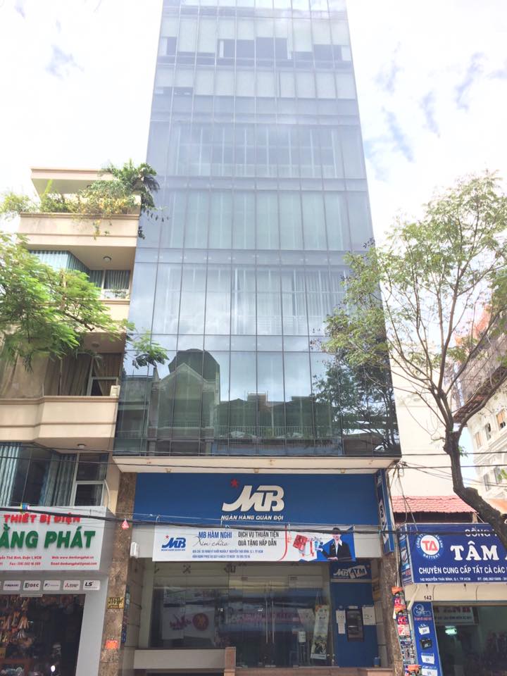 Bán nhà mặt tiền Phan Văn Hân, Q. Bình Thạnh 4.5x20m Hầm, 8 tầng thang máy giá 25,5 tỷ