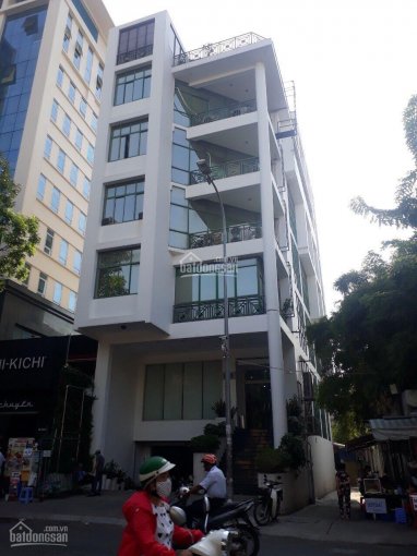 Bán nhà mặt tiền đường Lam Sơn, DT: 5*17m, 3 lầu, chỉ 15.5 tỷ thương lượng. 0947.91.61.16