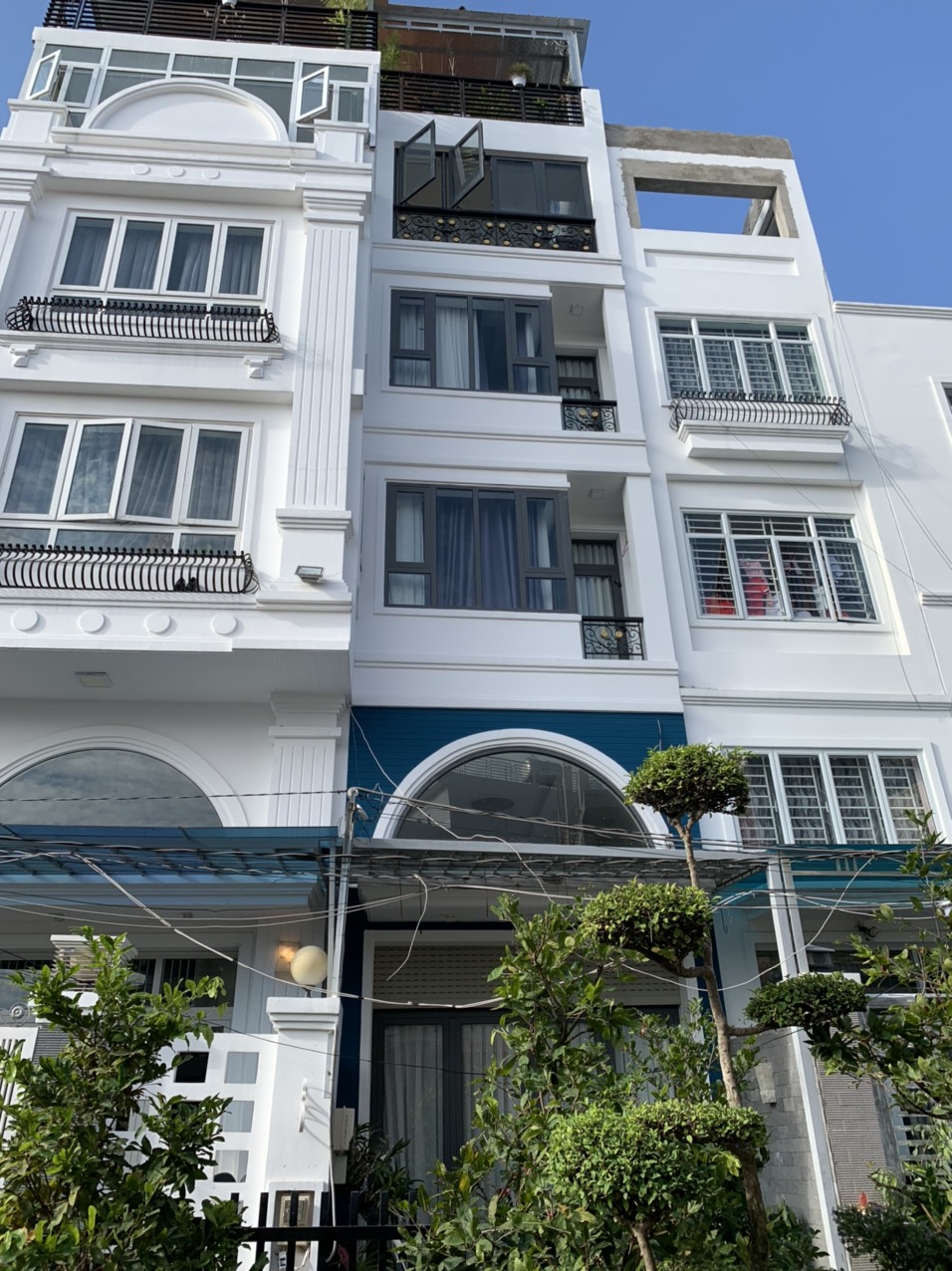 Bán nhà cho thuê căn hộ DV đường Nguyễn Khoái 6 tầng 56m2, Giá 7,3 tỷ