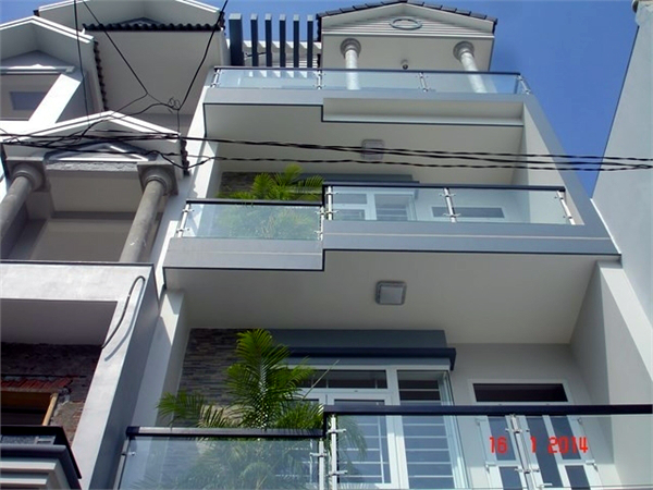Bán nhà đường 72, mặt tiền khu dân cư Bình Phú 2, phường 10, q.6, Dt 4x10m, 3,5 lầu