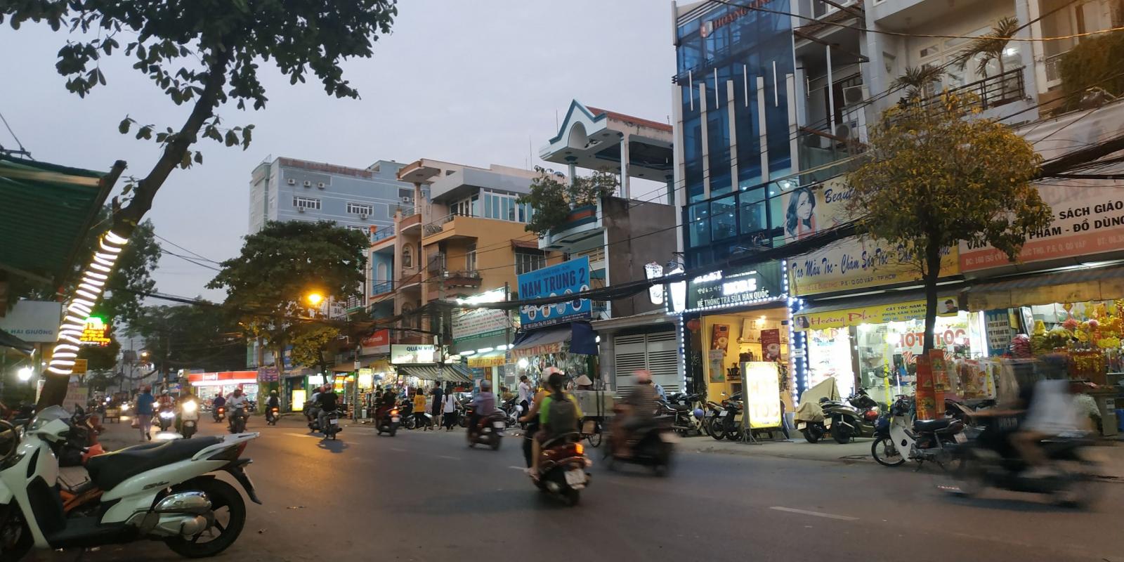 Bán nhà mặt tiền Nguyễn Thái Sơn, , quận Gò Vấp, 4mx20m , Giá 13,8 tỷ