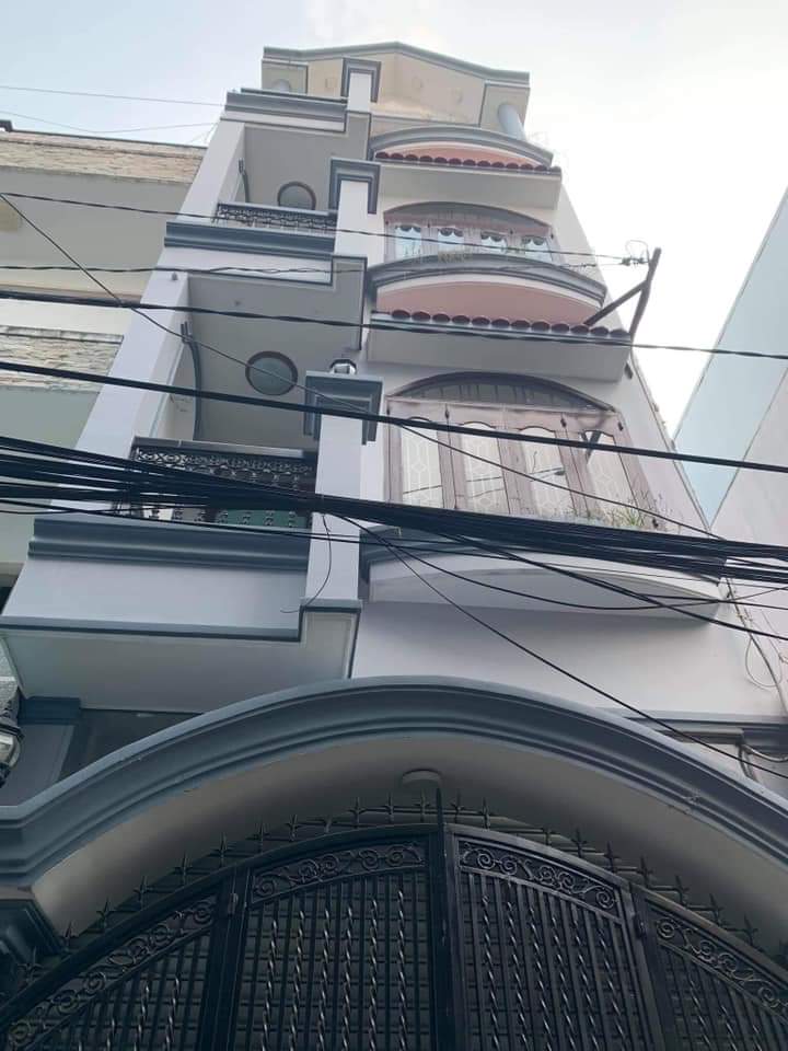 Bán nhà HXH 10m đường Nguyễn Trãi quận 5, DT: 4.2x17m, trệt 3L, giá 12 tỷ, mua ở tốt