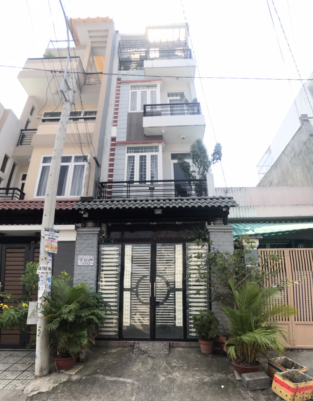 Bán nhà mặt tiền đường Trần Bình Trọng, Q.5, DT: 45m2, thuê 40tr/th, chỉ 13 tỷ TL