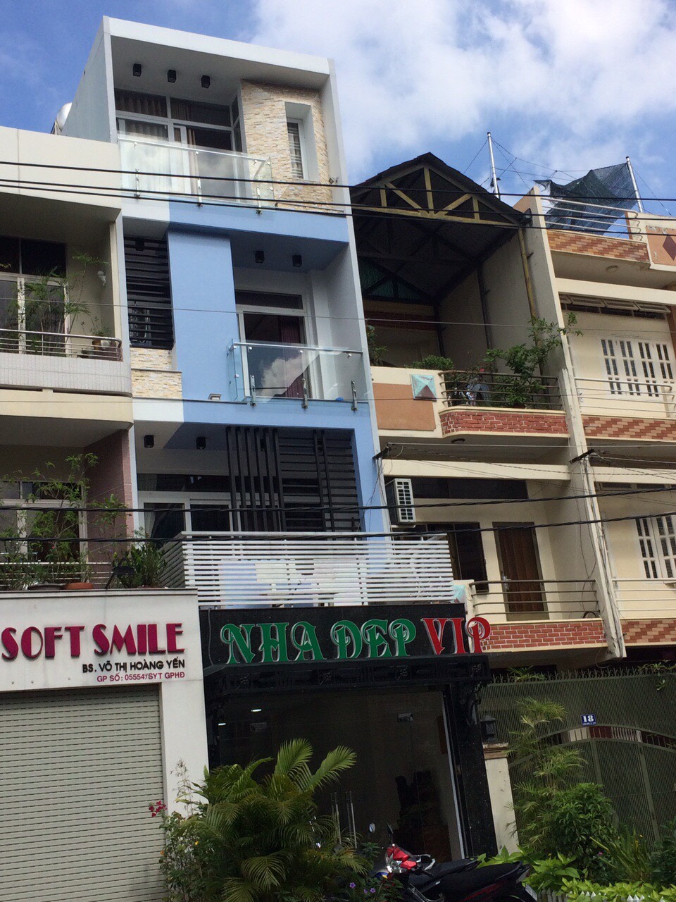 Bán nhà hẻm 8m đường Cộng Hòa, gần E-Town Cộng Hòa, cách mặt tiền chỉ 30m.