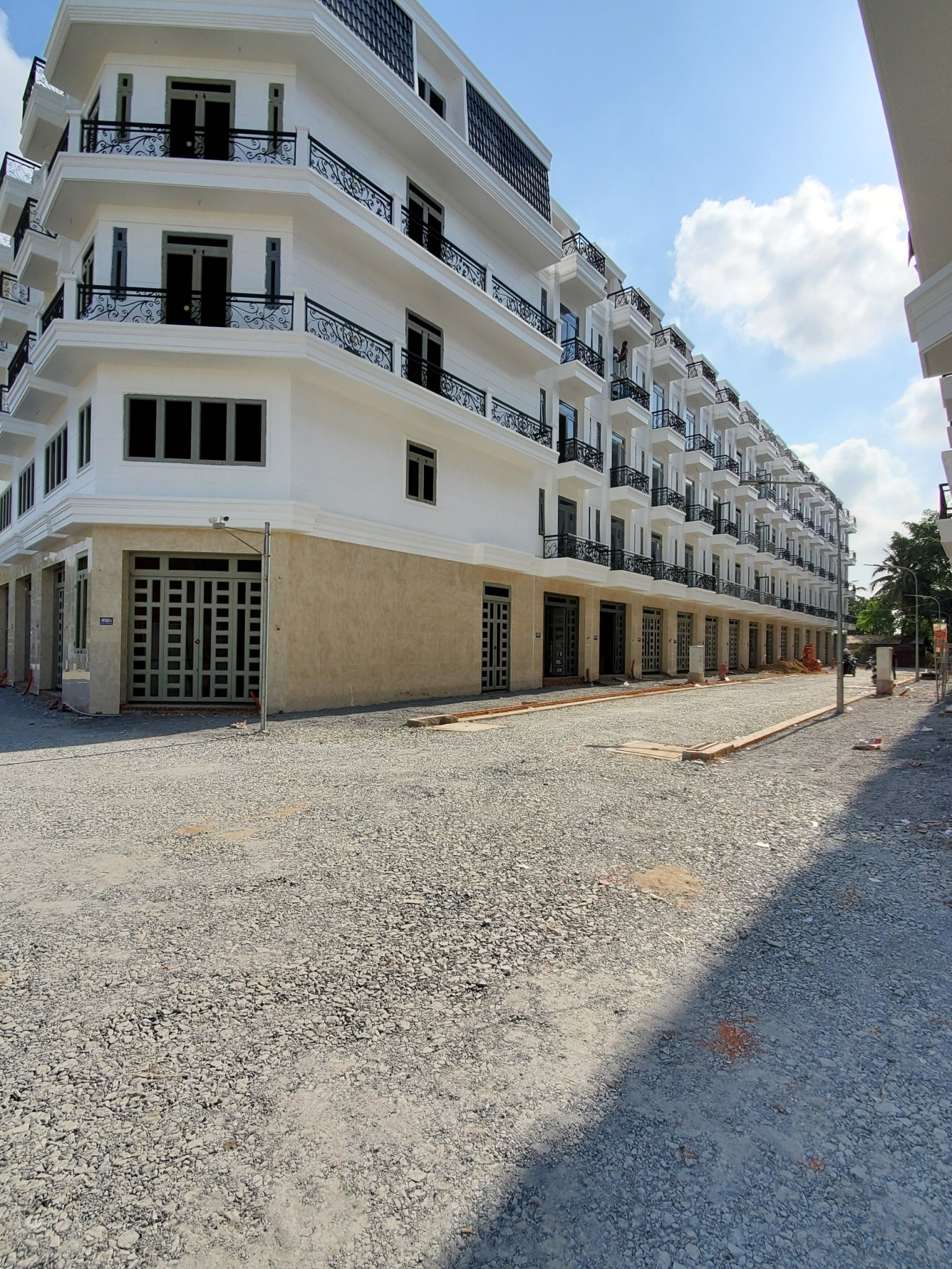 Khởi công dự án mới quy mô 4000m2 dạng nhà phố 1 trệt 4 lầu đường Hà Huy Giáp p. Thạnh Lộc Q12