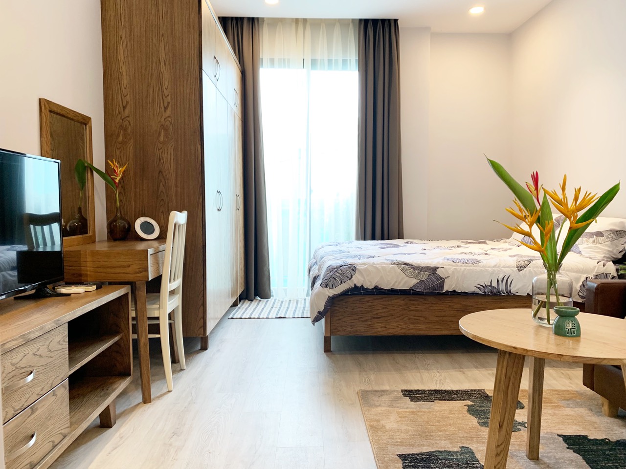 Bán Căn Hộ Dịch Vụ Full house mặt tiền Trần Quý Khoách, Phường Tân Định, Q1 , 8x16, H T 5L 56 tỷ