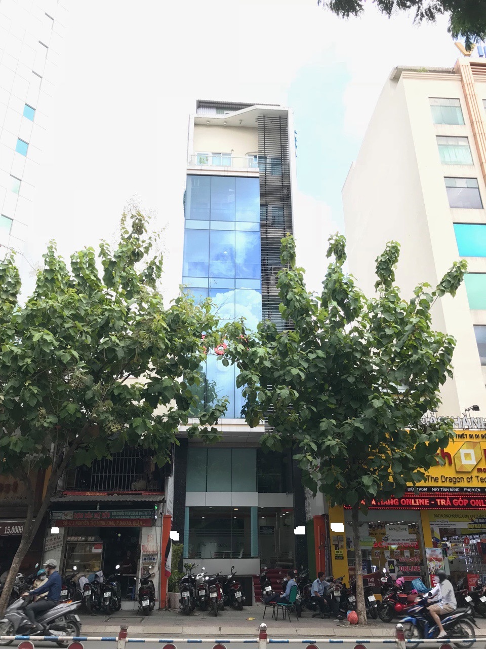 Hot! Hot bán tòa nhà đường Nguyễn Thị Minh Khai, P.DK, Q1, 6.5x13m, H T 7L, 57ty 0908525968