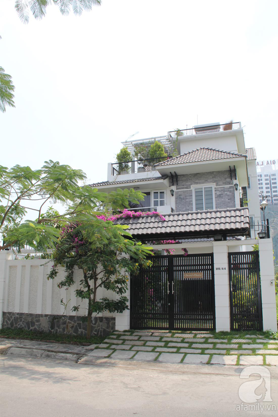 Bán Biệt thự siêu đẹp phường An Phú,Quận 2,DT 8X18m,trệt 2 lầu,giá 21,5 tỷ