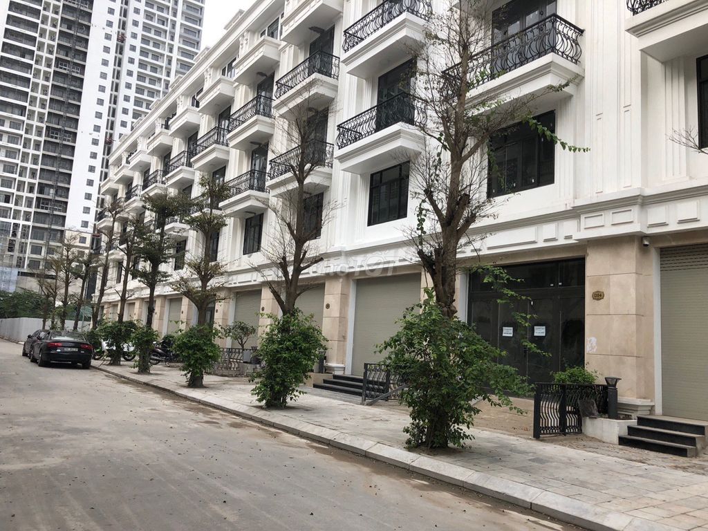 Cho thuê nhà nguyên căn 6 tầng khu ngoại giao Đoàn, Tây Hồ, Hà Nội.
