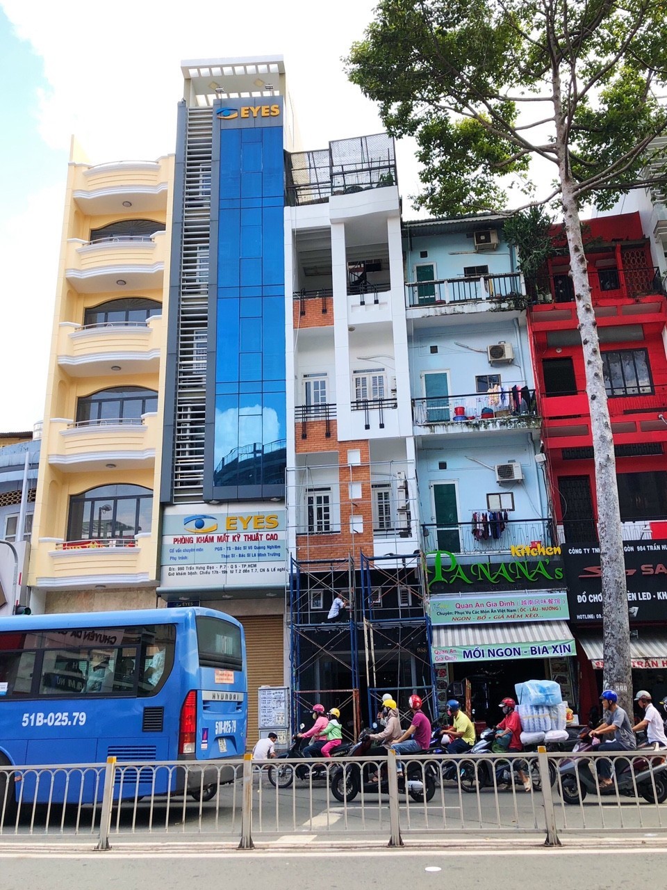 Bán nhà mặt tiền đường Lý Thường Kiệt – đối diện SVĐ Phú Thọ, Phường 14 quận 10. (4.5x21m-93m2), Giá 29 tỷ TL