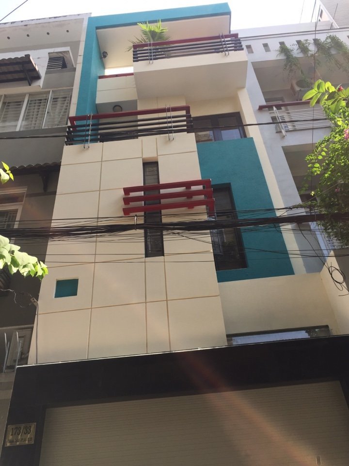 Định cư cần bán gấp nhà p.10, q6, DT: 5x11 (nở hậu lên tới 5.4m), giá bán gấp chỉ 6.1 tỷ, LH:0915190011