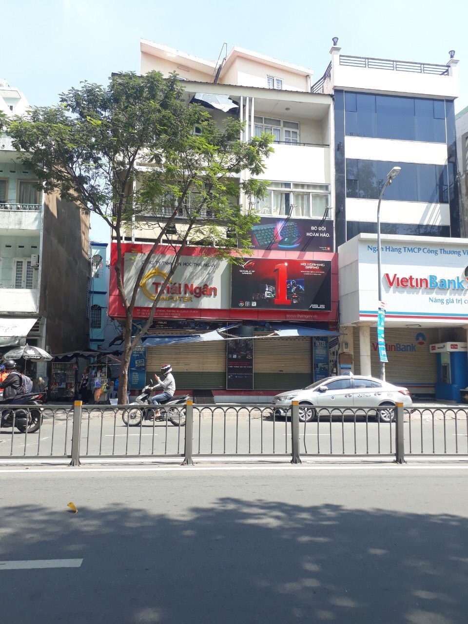Bán nhà mặt tiền đường Rạch Bùng Binh, Q3.(6.8x10m), 3 lầu cho thuê shop 65tr/th giá 23 tỷ tl
