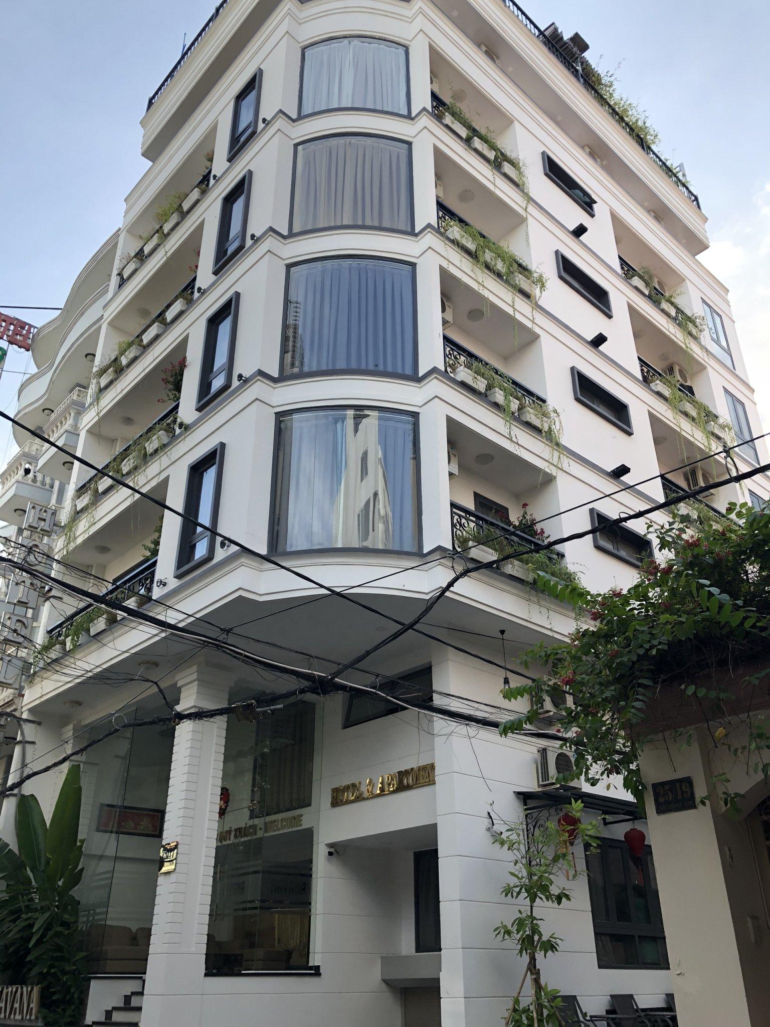 Bán căn góc 2 mặt tiền hẻm 373 Lý Thường Kiệt, Tân Bình. 3.6x14m, trệt, 2 lầu, chỉ 8.2 tỷ