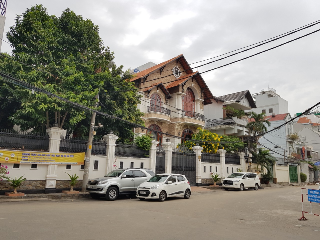 Cần tiền bán gấp nhà góc 2 mặt tiền đường Nguyễn Thiện Thuật thông Điện Biên Phủ, Nguyễn Đình Chiểu p1 Q. 3.