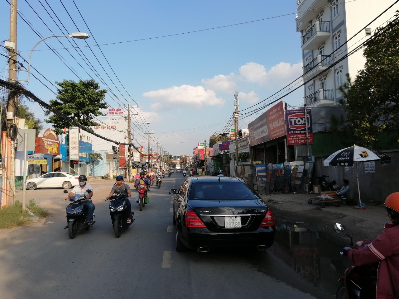 - Bán Nhà mặt tiền đường Nguyễn Văn Tăng, Phường Long Thạnh Mỹ, Quận 9. 