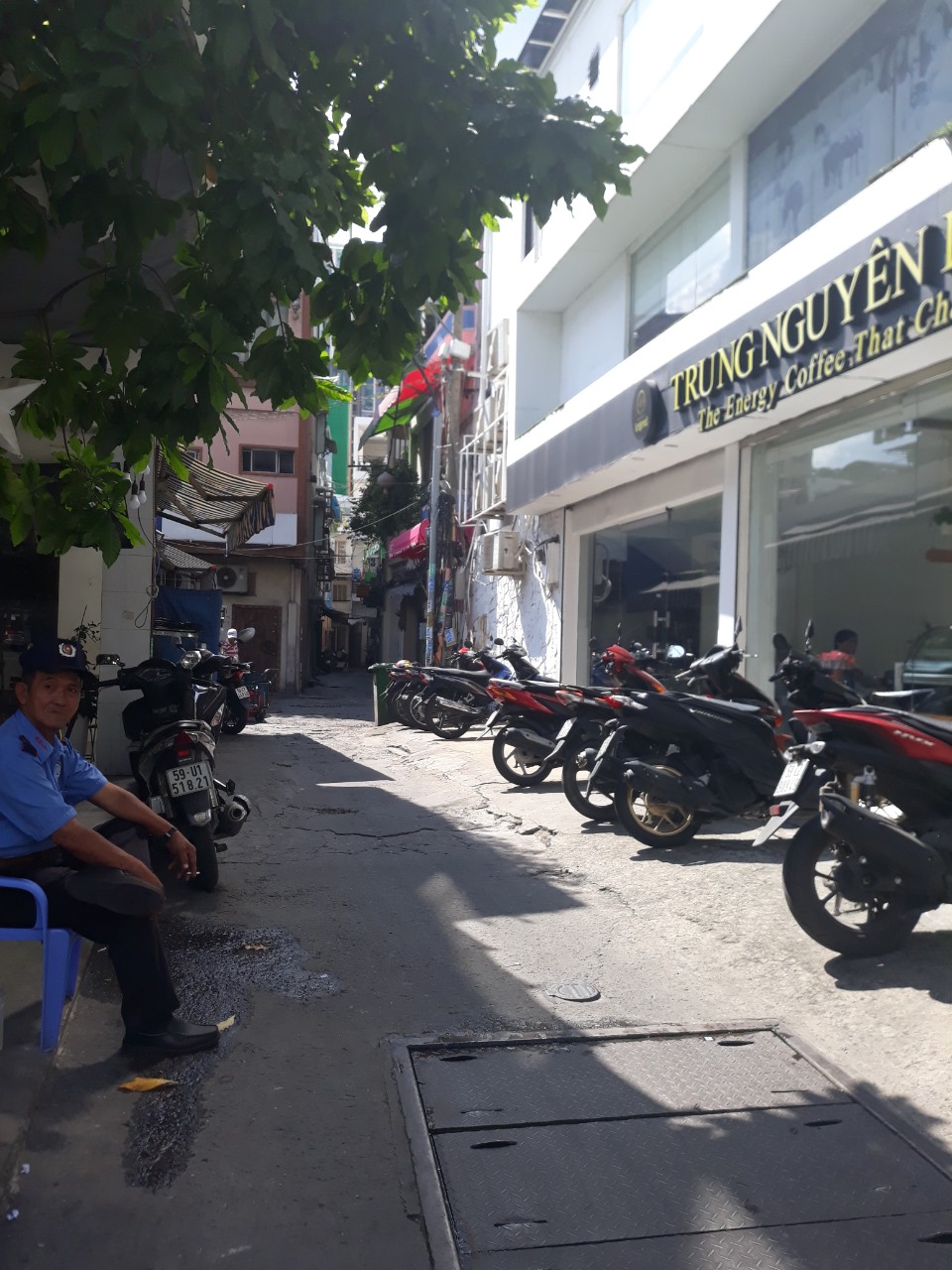 	Định cư bán gấp MT Minh Phụng, q.11, chỉ 11.5 tỷ, LH: 0915190011