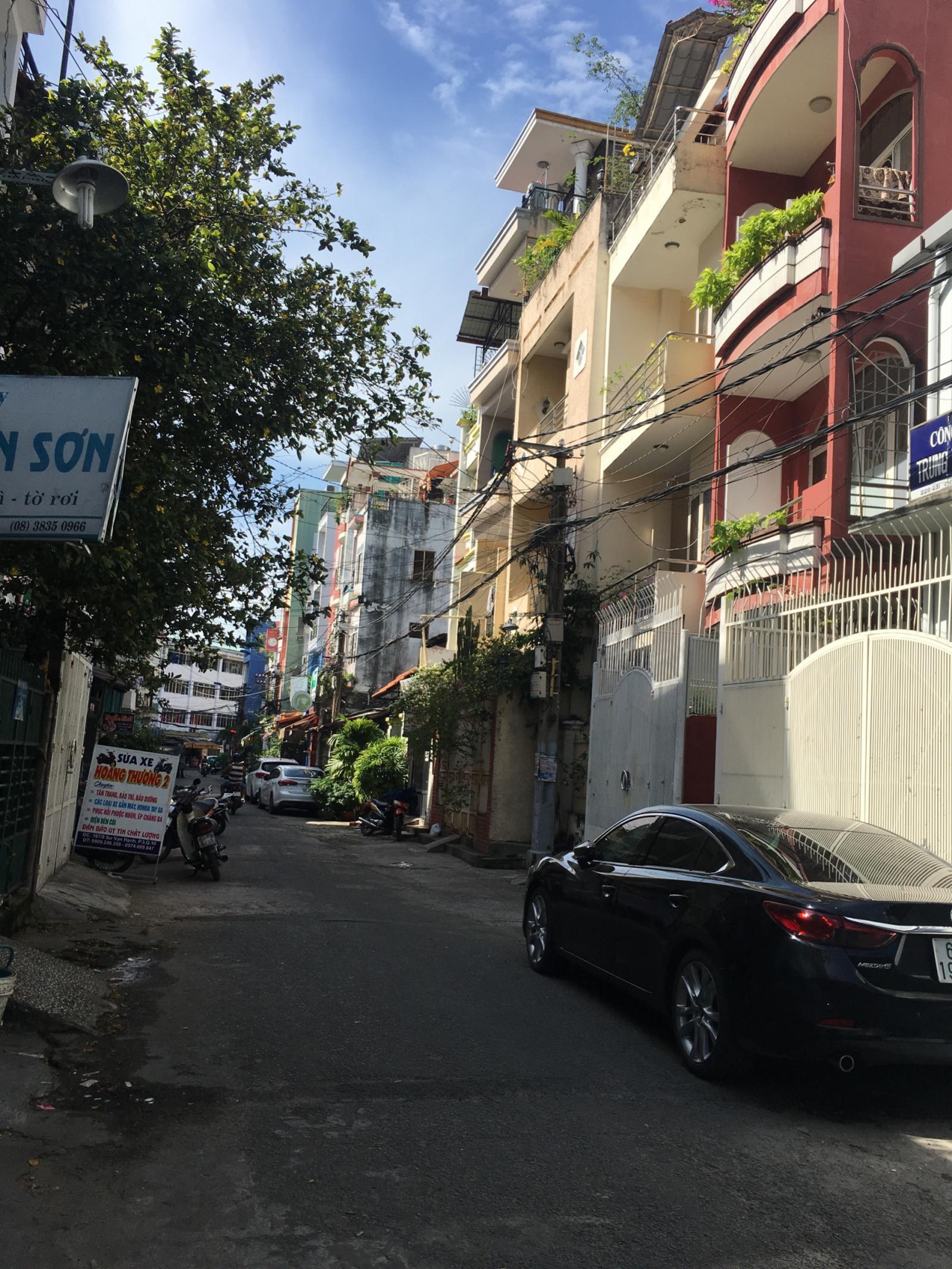	Bán gấp MT Minh Phụng, Q.11, DT lớn, giá rẻ chỉ 12.5 tỷ, LH: 0915190011