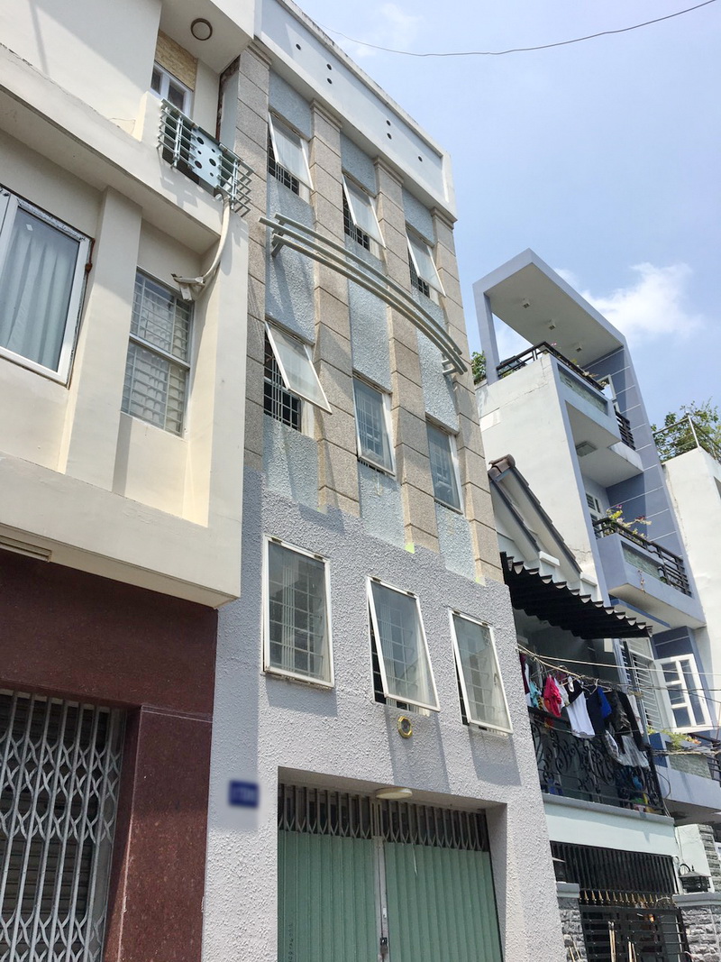 Bán nhà 3 tầng mặt tiền đường 79 Tân Quy Đông phường Tân Phong Quận 7.