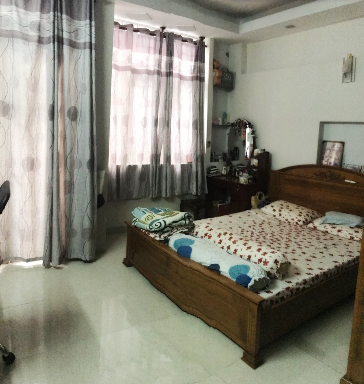 Bán nhà 25/7 Hoàng Hoa Thám ngang 4,5m trệt 3 lầu giá 6,85 tỷ