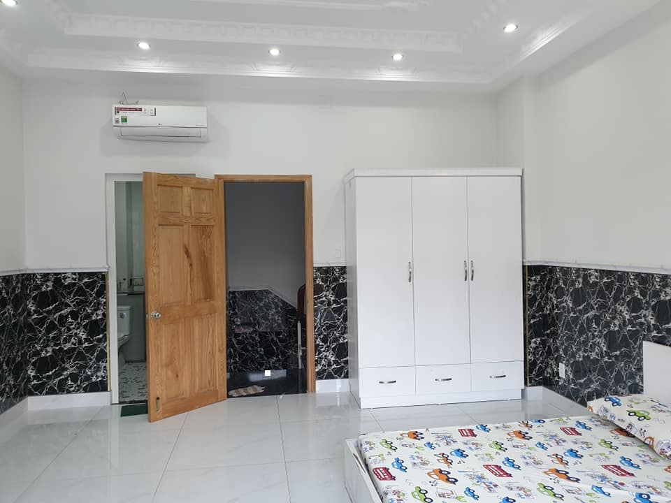 Hạ sập sàn 1 tỷ! Bán nhà Phan Đăng Lưu, Phú Nhuận, 75m2, Hẻm ô tô, 4 Tầng, Giá 11.5 tỷ